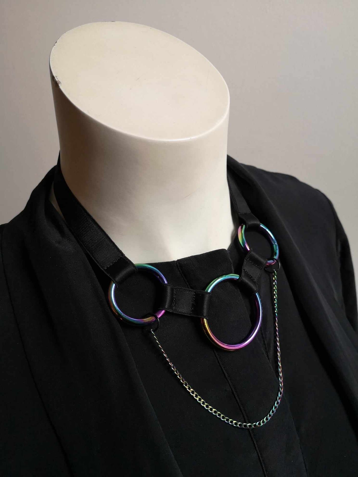 Triple Ring Rainbow Chrome Choker