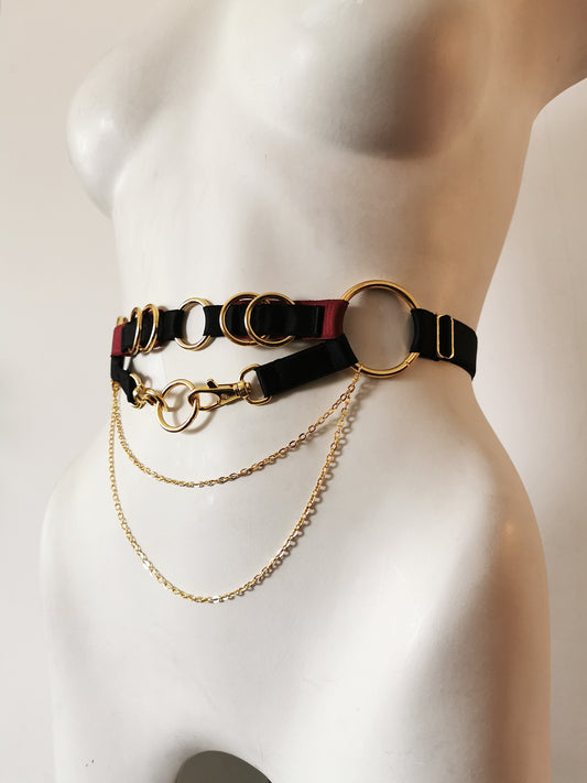 Twisted Multi-Ring Belt