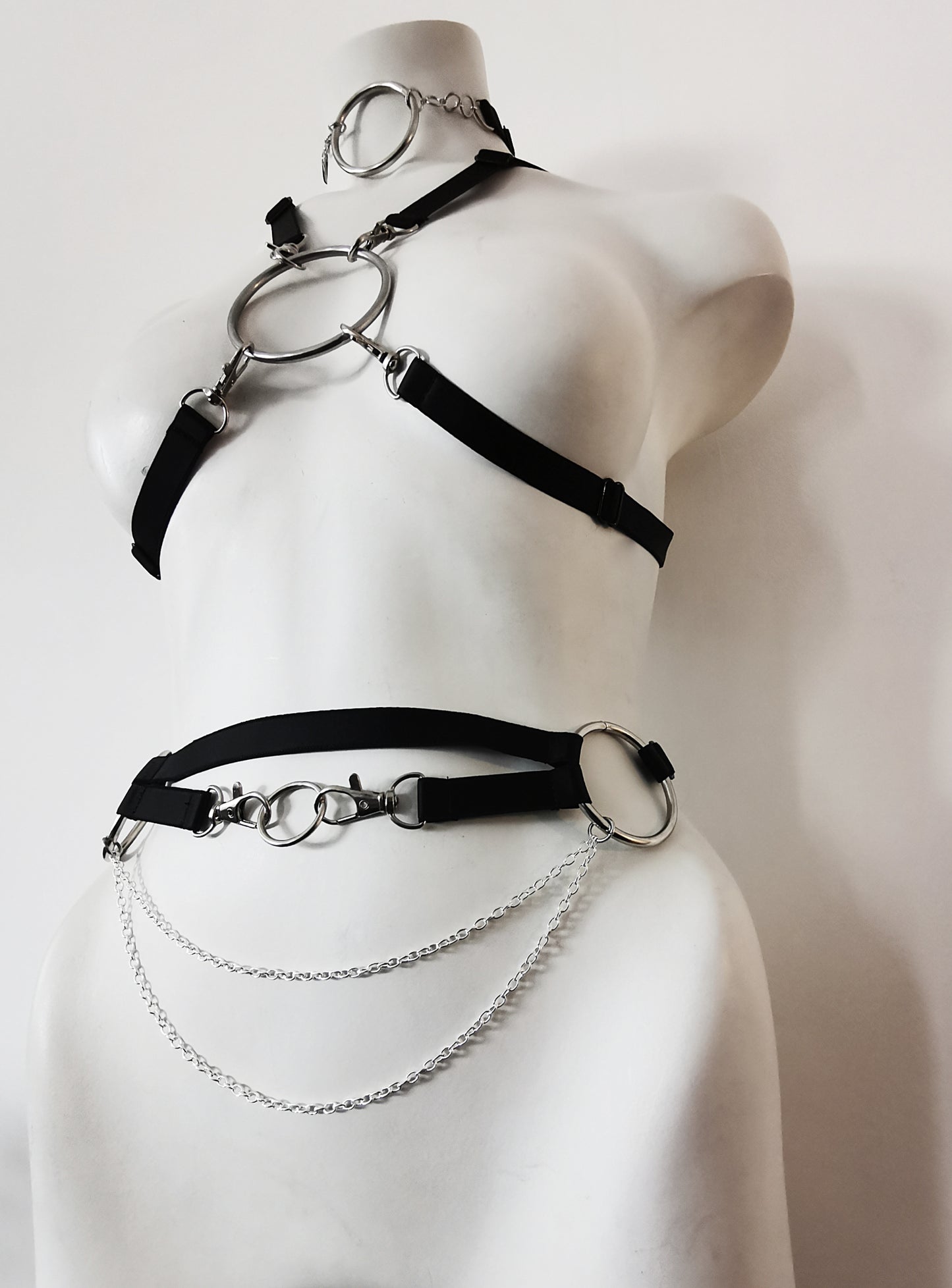 Clasp O Chest Harness